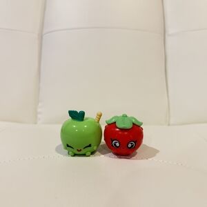 Moose Toys Shopkins Adam The Apple And Apple Blossom